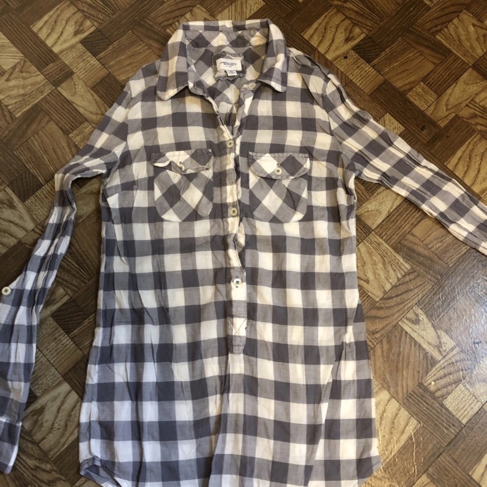 American Eagle Outfitters Gray Checkered Shirt
